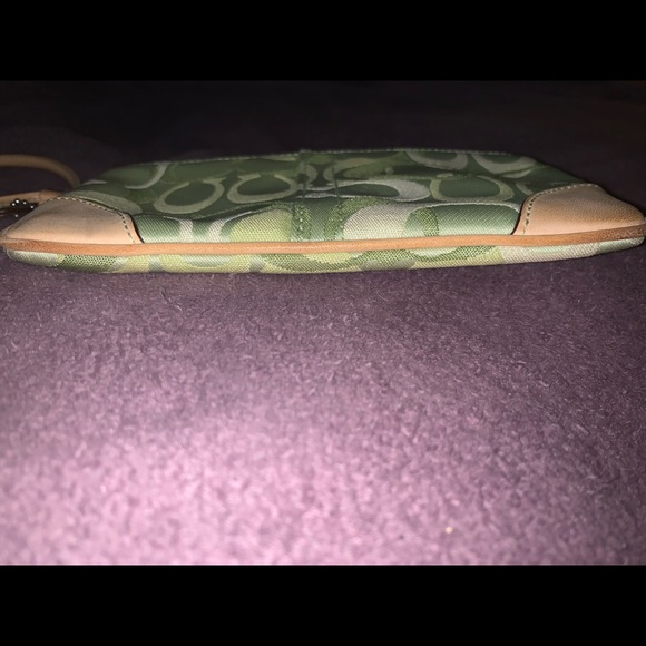 Coach Logo Green Wristlet - Picture 4 of 7